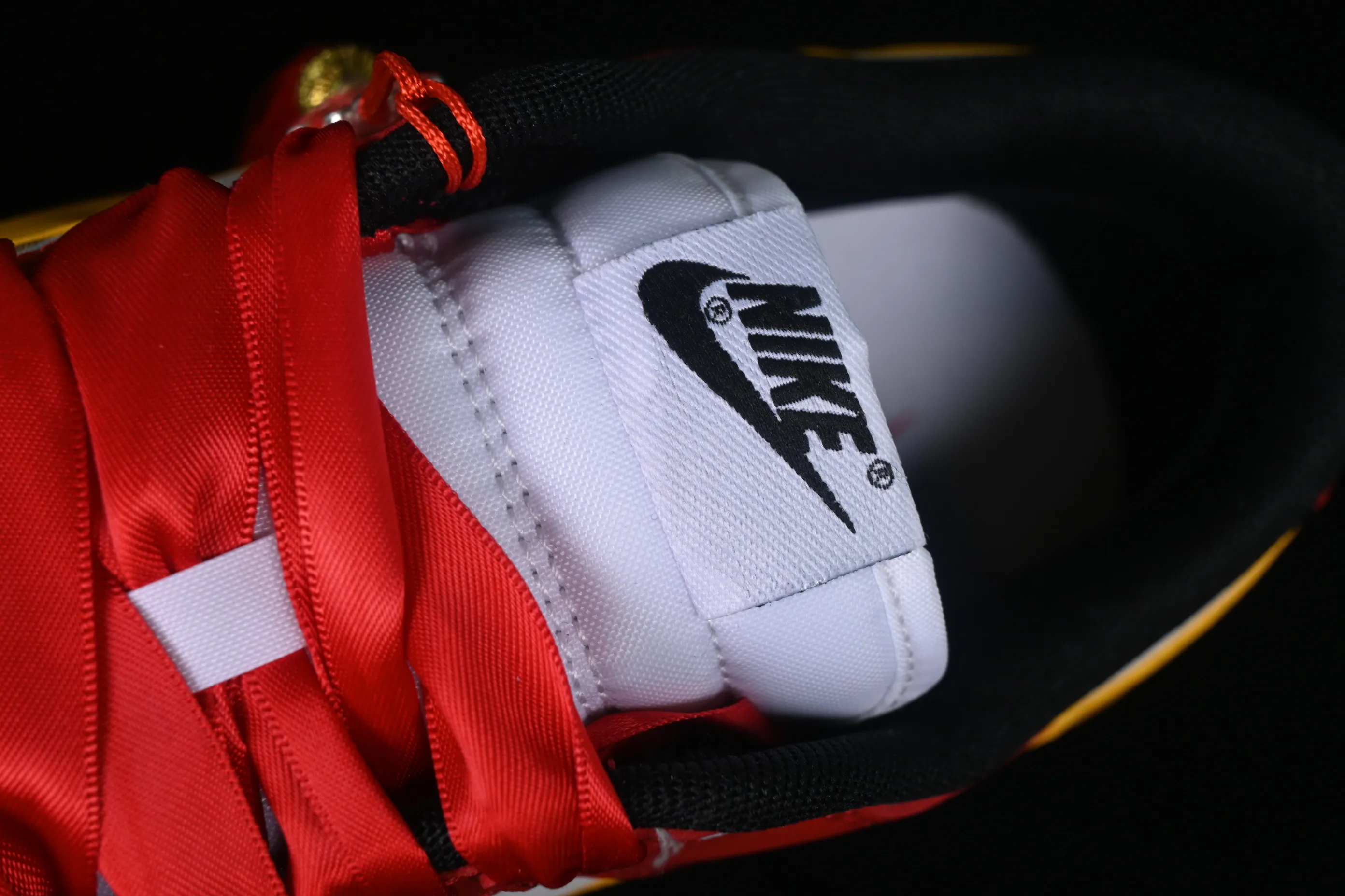 All Categories Nk SB Dunk Series Nk SB Dunk Low Low-top Sneakers Nk Dunk Low Customized Series Chinese Style-Dragon and Phoenix Festive Wedding Shoes FD9762-061